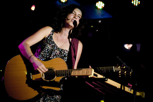 missyhiggins1jpg The emotive power of her music came through on tracks