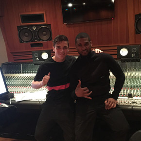 Martin Garrix and Usher in the Studio_phixr