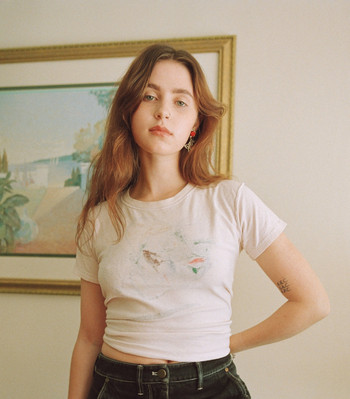 Clairo Releases New Track 